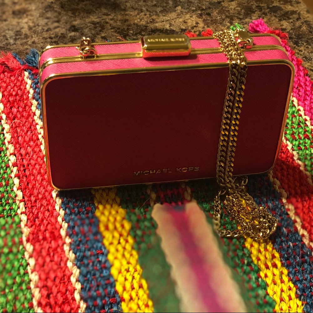 MICHAEL KORS TINY CLUTCH BAG